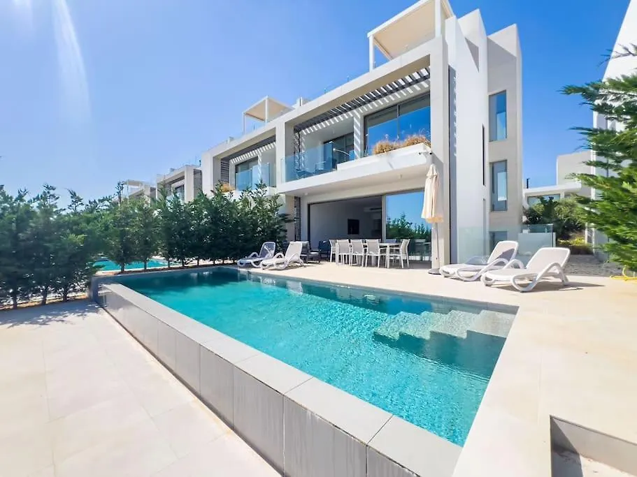 Azure Breeze Villa - Roof Garden & Sea Views Protaras