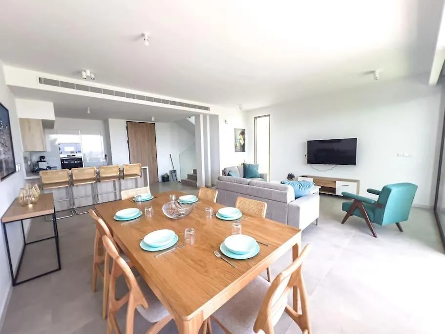 Azure Breeze Villa - Roof Garden & Sea Views Protaras