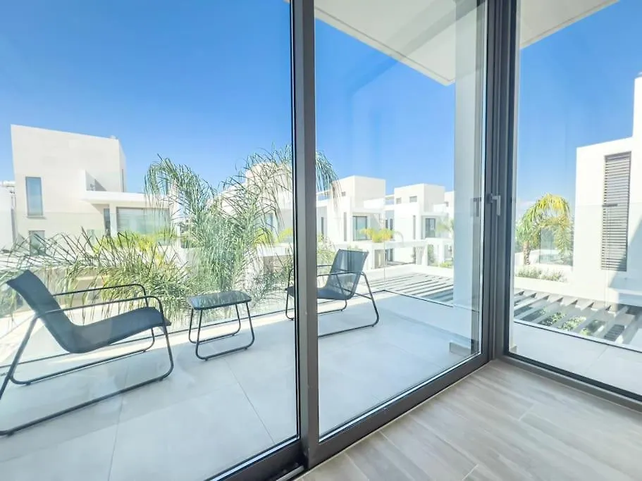 Azure Breeze Villa - Roof Garden & Sea Views Protaras Cipro