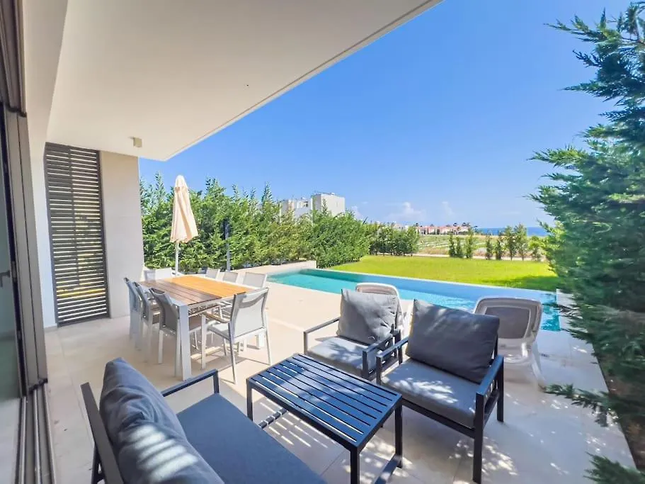 Azure Breeze Villa - Roof Garden & Sea Views Protaras 0*,  Cipro